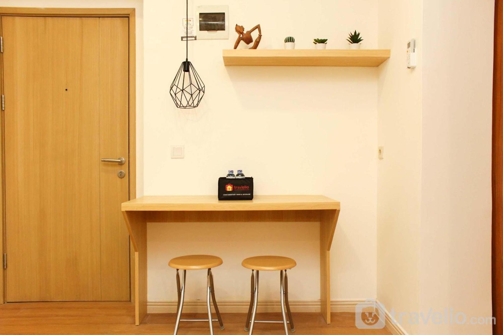 Apartemen Comfort 2br At Meikarta By Travelio Bekasi