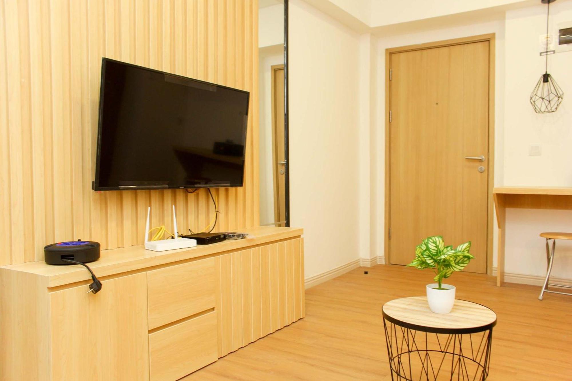 Apartemen Comfort 2br At Meikarta By Travelio