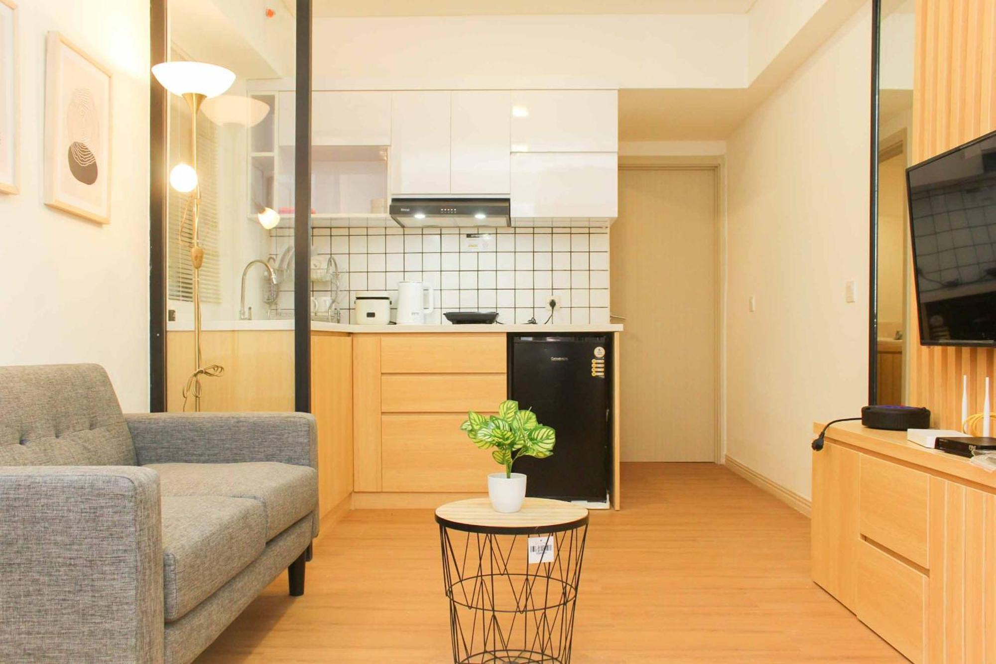 Comfort 2br At Meikarta By Travelio * Bekasi